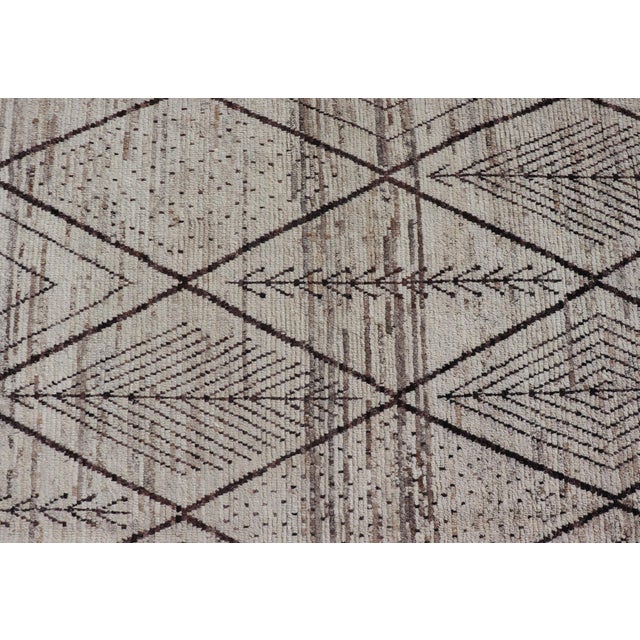 2020s Large Modern Moroccan Hand-Knotted Rug W/ Tribal Diamond Design in Natural Tones 10'2 X 13'10 For Sale - Image 5 of 10