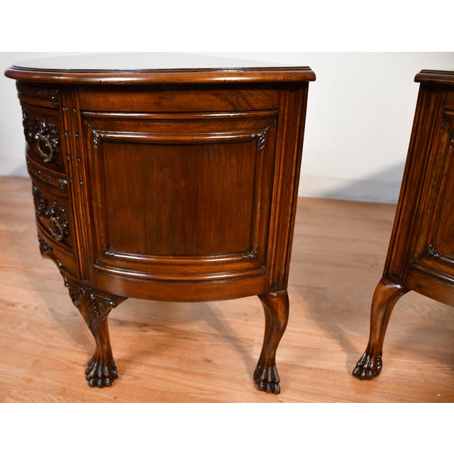 1930s Pair of French Carved Walnut Nightstands / Bedside Tables / Side Tables For Sale - Image 17 of 18