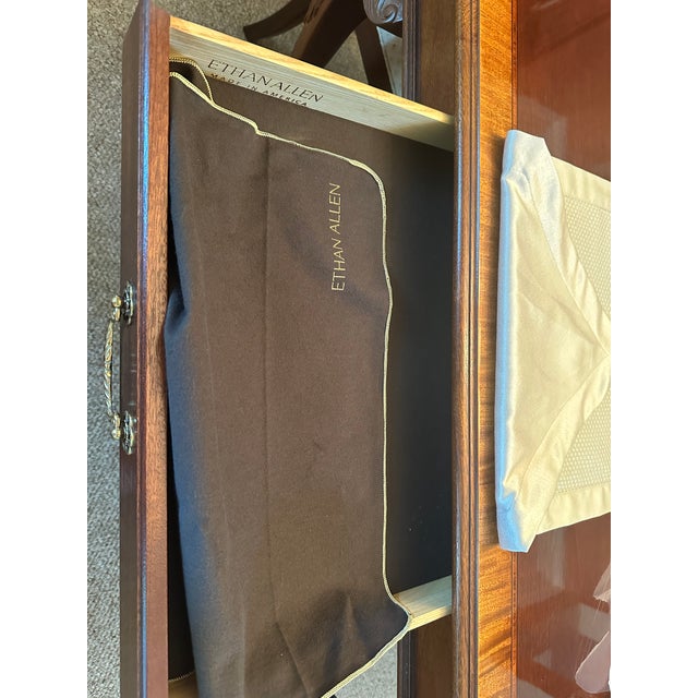 Ethan Allen Mahogany Dining Room Table and Chairs For Sale - Image 10 of 17