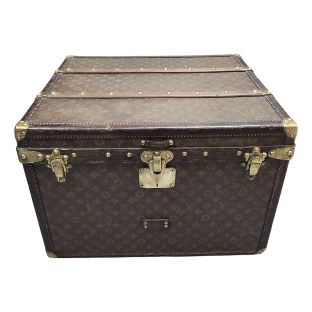 Antique Trunk from Louis Vuitton, 1905 For Sale