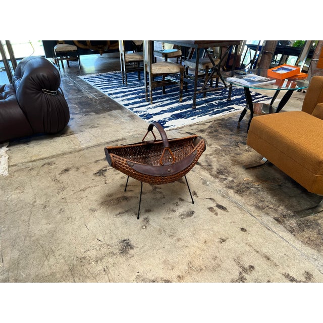 Mid Century Italian Journal Rack 1970s For Sale In Los Angeles - Image 6 of 7