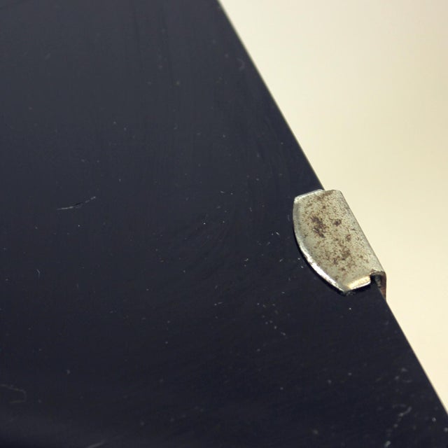 Art Deco Bedside Tables with Faux Wood Graining and Glass, Czechoslovakia, 1940s, Set of 2 For Sale - Image 10 of 11