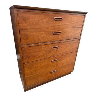 1970s Lane Furniture Classic Walnut 4 Drawer Tall Boy Dresser For Sale