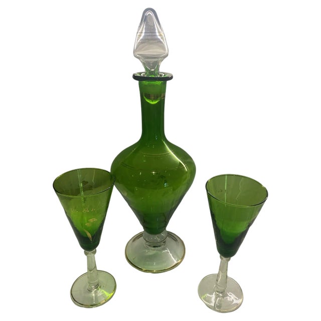 Art Deco Emerald Green Decanter and 2 Wine Glasses, 1930s, Set of 3 For Sale