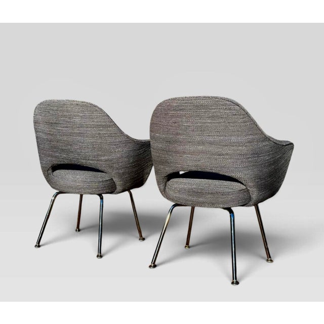 Knoll Pair of Knoll Saarinen Executive Armchairs in Rivington Ash Grey, Chrome Legs (2019) For Sale - Image 4 of 12