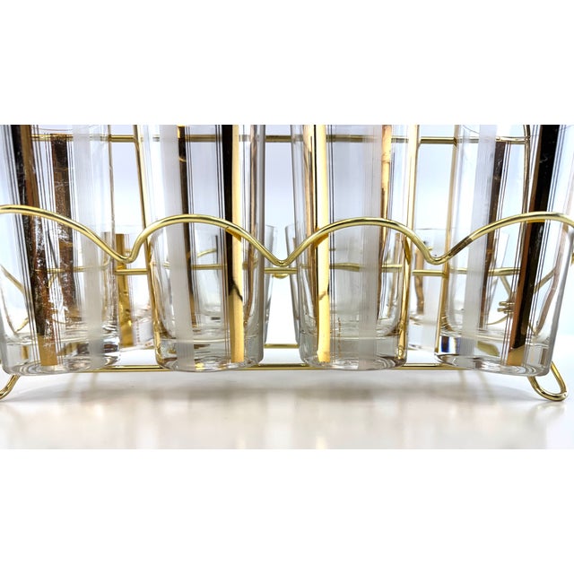 1960s Mid-Century Modern Gold & Frosted Stripe Cocktail Glass Barware Caddy, Set of 8 For Sale - Image 4 of 9