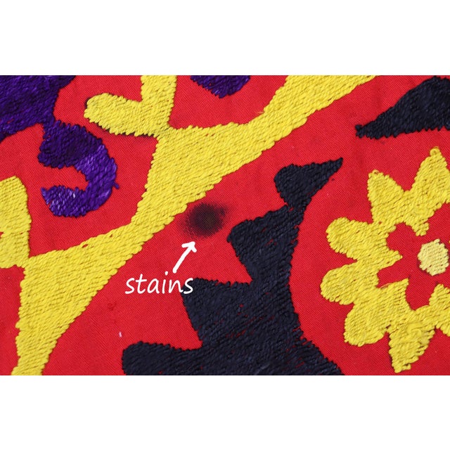 1920s Vintage Hand Embroidered Suzani Wall Hanging, 1920s For Sale - Image 5 of 11