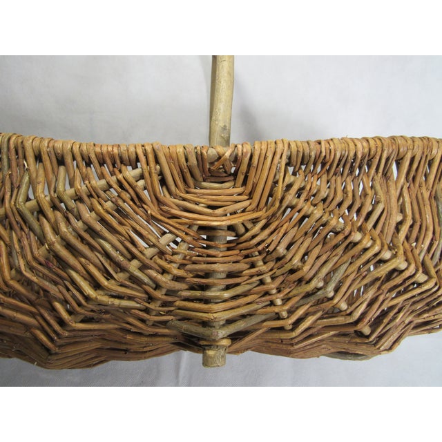 Vintage Europeon Buttocks Gathering Basket 19" For Sale - Image 4 of 12