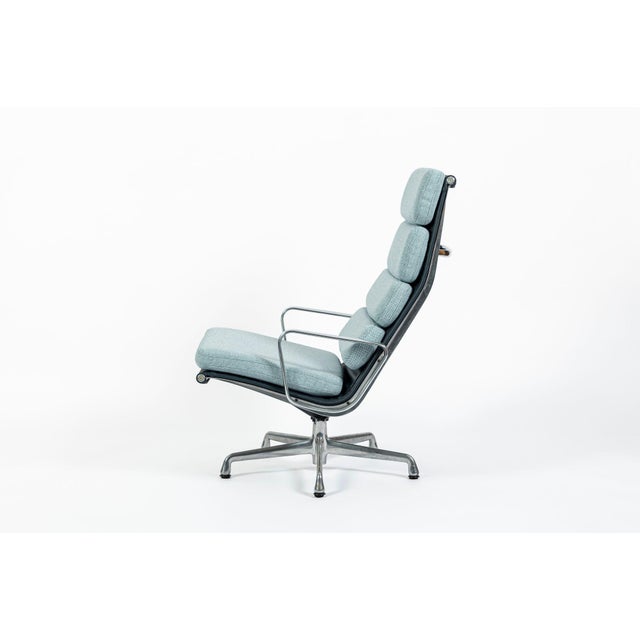 Herman Miller Eames Soft Pad Recliner for Herman Miller, Blue Gray Aluminum Group Lounge Chair For Sale - Image 4 of 17