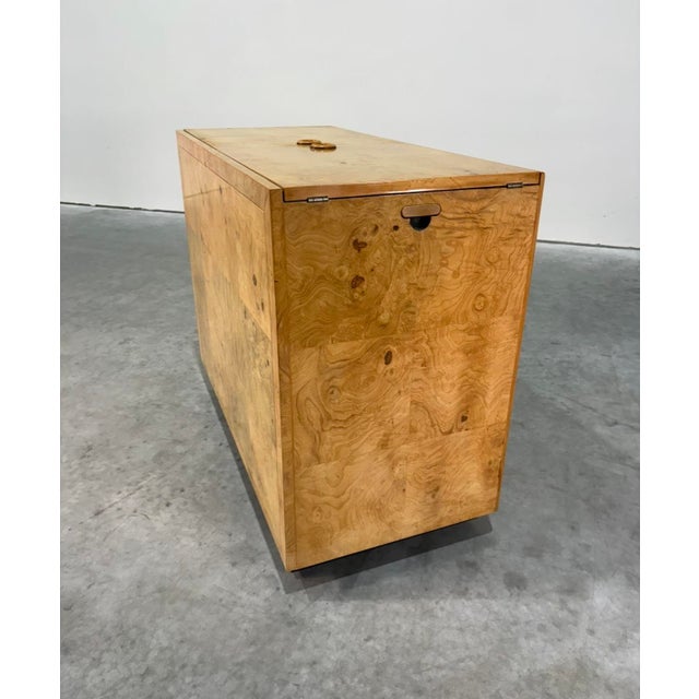 Henredon Scene Two Burl Server For Sale - Image 16 of 17