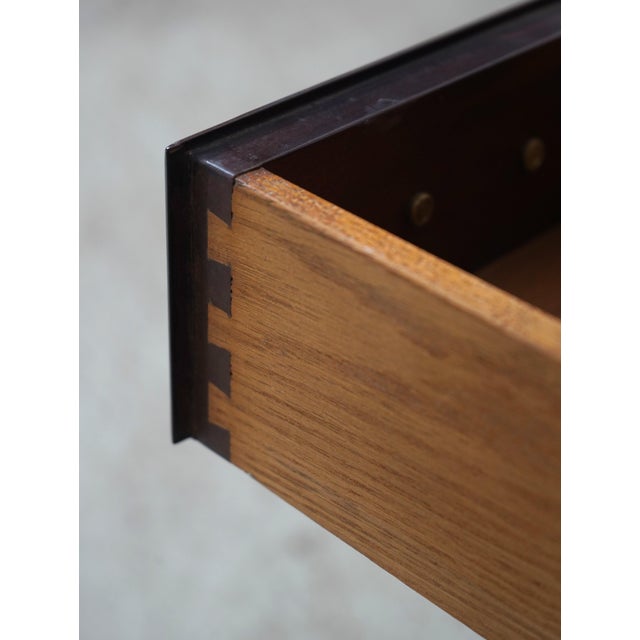 1970s Kittinger Historic Newport Mahogany Lowboy For Sale - Image 5 of 18