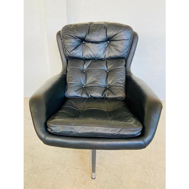Mid-Century Danish Black Leather Swivel Chair from Dux For Sale - Image 3 of 18