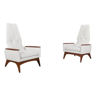 Mid-Century Modern Sculptural Walnut Lounge Chairs by Kroehler For Sale