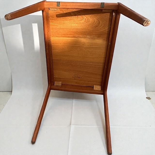 Wood 1960s Kurt Østervig Danish Teak Two-Tier End Table for Jason Møbler – Mid-Century Modern For Sale - Image 7 of 8