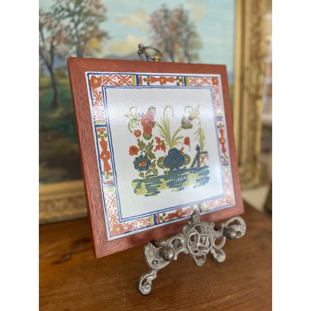 French Vintage French Faience Style Ceramic Tile With Hand-Painted Floral Motif in Wood Frame. For Sale - Image 3 of 10