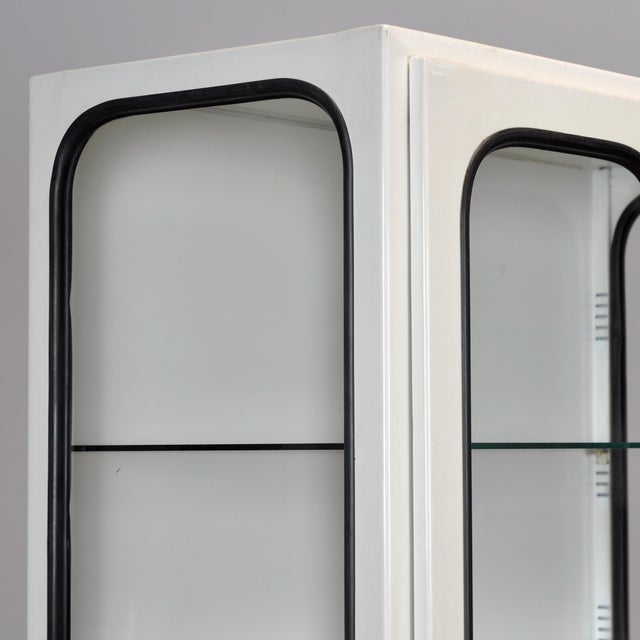 1970s Vintage Medical Cabinet in Glass and Iron, 1970s For Sale - Image 5 of 10