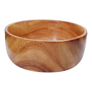 Mid-Century Hand Turned Bowl From Single Piece of Wood With Mid-Century Modern Blonde Wavy Grain For Sale