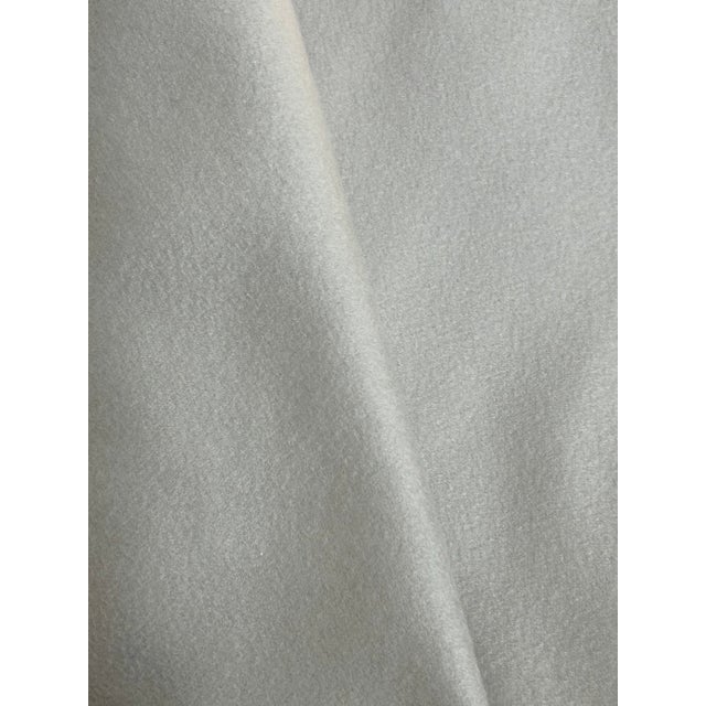 “Sherpas” brushed cashmere is the epitome of luxury and comfort. The combination of a soft dove grey and a buttery soft...