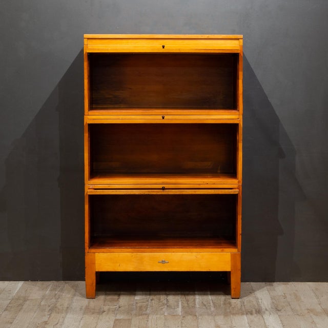 Globe Wernicke Antique Globe Wernicke 3 Stack Lawyer's Bookcase c.1910-1930 For Sale - Image 4 of 11