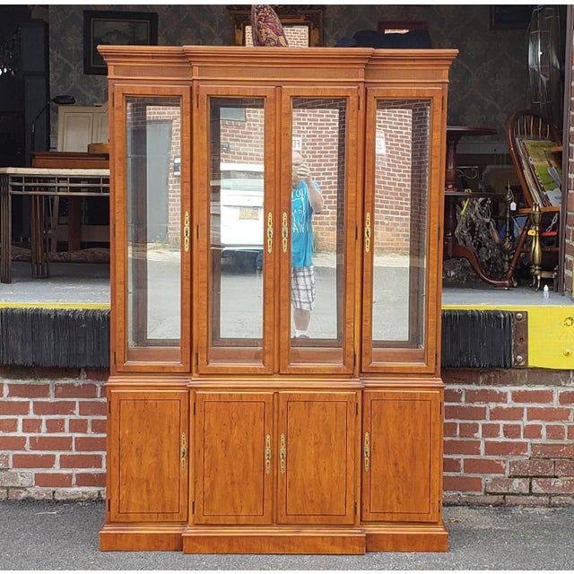 1990s Drexel Heritage Yorkshire Collection Yew Wood Dining Room China