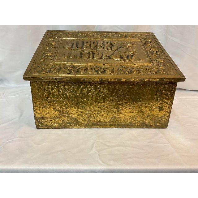 This vintage slipper box is a perfect addition to any bedroom, guest room or even on the fireplace hearth. Beautiful...