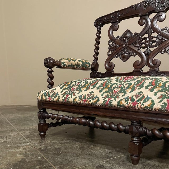 19th Century Renaissance Revival Louis XIII Style Sofa in Solid Oak For Sale - Image 16 of 18