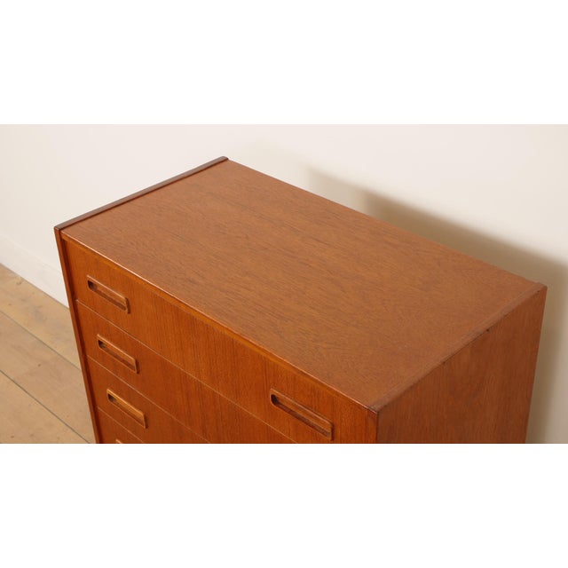 Vintage Danish Chest of Drawers in Teak For Sale - Image 4 of 9