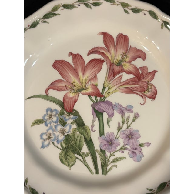 This elegant yet sturdy dinner plate from Noritake’s Gourmet Garden collection features pink lilies and other flowers. One...