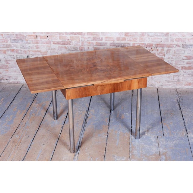 Czech Bauhaus Extendable Table in Walnut attributed to Hynek Gottwald, 1930s For Sale - Image 6 of 13