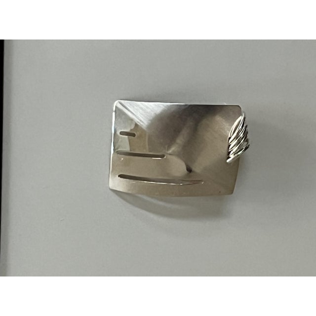 Curved, Unique Brushed Texture, Distinctive Multiple-Ring Bail Sterling Silver Pendant, With Accentuated Pierce-Work Slots Cutout For Sale In Los Angeles - Image 6 of 8