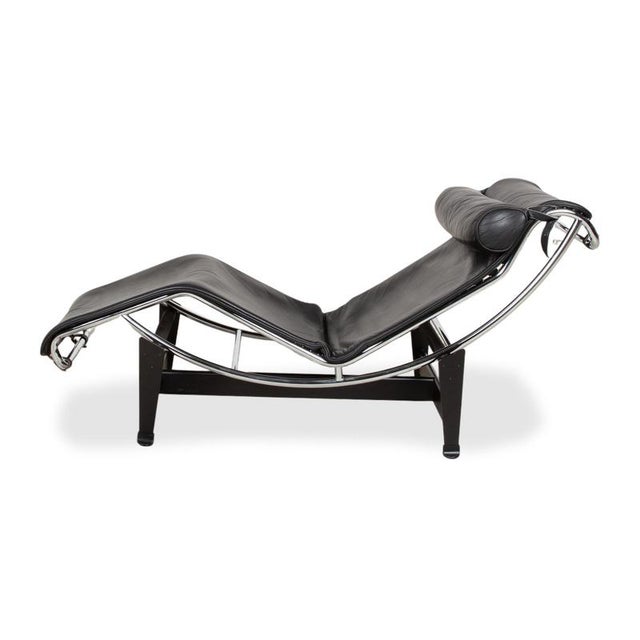 Bauhaus LC 4 Chaise Lounge in Black Leather by Le Corbusier for Cassina For Sale - Image 14 of 16