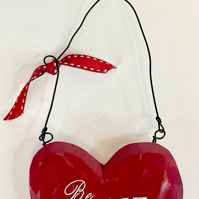 1980s Vintage Boho Chic Arts & Crafts Valentine Be Mine Door Knob Hanger. For Sale - Image 6 of 7