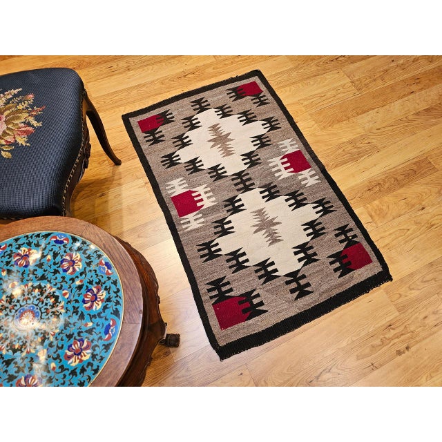 Vintage Native American Navajo Rug, Handwoven Wool, Allover Pattern, Ivory & Gray, 3x4 For Sale - Image 13 of 13
