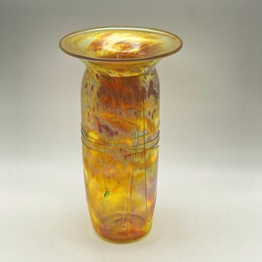 Roger Roland Golden Iridescent Signed Art Glass Vase (Hand Blown, 8.75-inch, Vintage) For Sale - Image 4 of 17