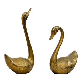 Pair of Vintage Brass Swan Figurines Decorative Statues McM, Postmodern Decor For Sale