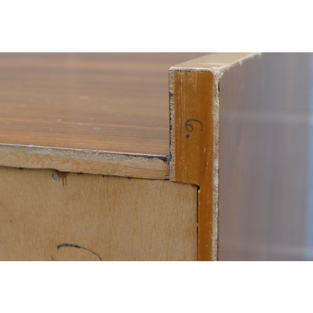 Mid-Century Chest of Drawers in Walnut and Maple with Brass Handles, 1950s For Sale - Image 14 of 17