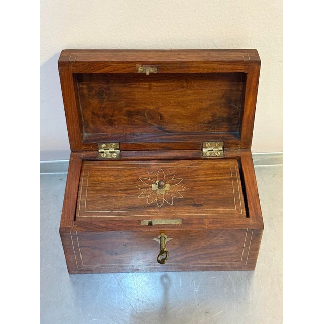1920s Art Deco Wood/Gold Accents Hinge-Top Box For Sale - Image 5 of 8