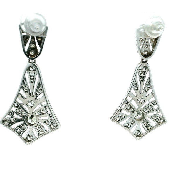 Art Deco Vintage Platinum Diamond Articulated Drop Earrings, Circa 1940s, A Pair For Sale - Image 3 of 8