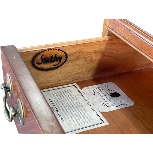 Stickley Mahogany Georgian Chippendale 3-Drawer Chests, a Pair, Vintage 1990s, Nightstands For Sale - Image 12 of 12