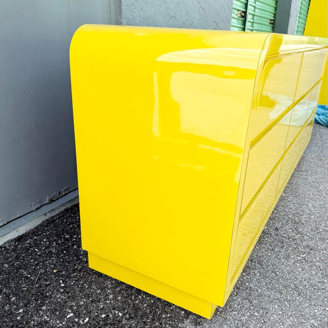 1980s Postmodern Yellow Gloss Laminate Waterfall Dresser - 9 Drawers For Sale - Image 5 of 8