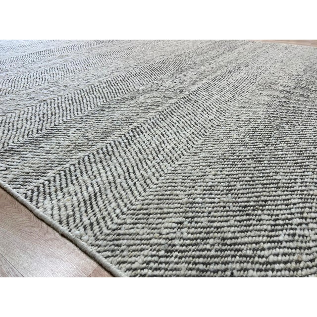 9x12 Louie Harlow Gray Solid Open Field Modern Handmade Wool Carpet Rug For Sale - Image 4 of 10