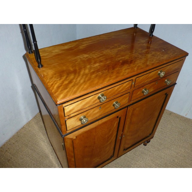 Early 19th Century Antique Regency Satinwood Secretaire Chiffonier Cabinet Attributed to Gillow C1810 For Sale - Image 5 of 10