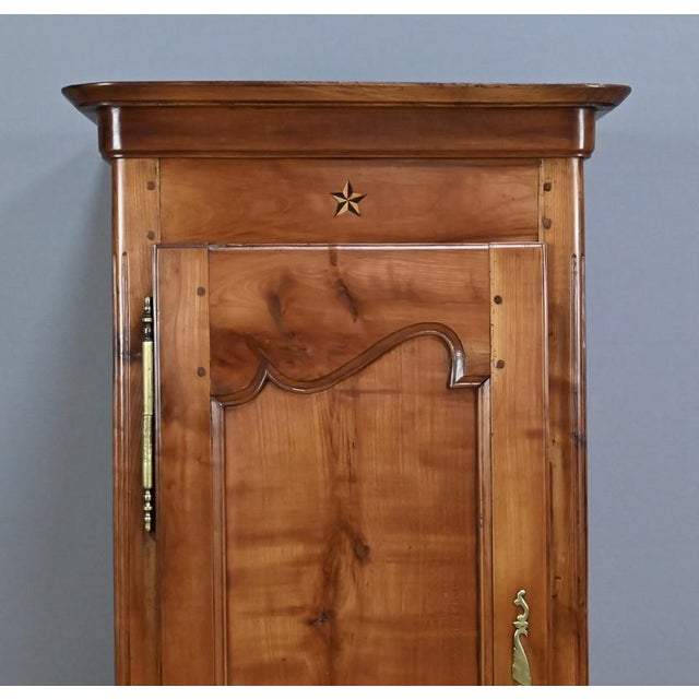 Late 19th Century Louis XV Standing Man in Cherrywood For Sale - Image 6 of 18