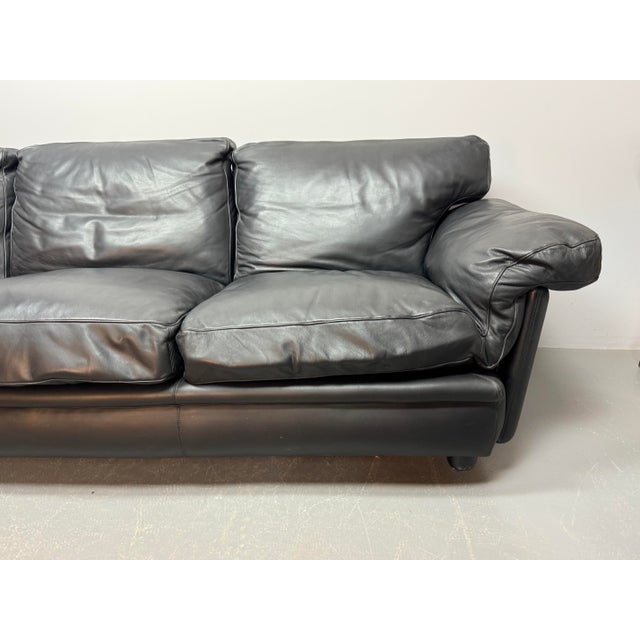 Mid-Century Modern Mid-Century Black Leather Poppy 3 Sofa from Poltrona Frau, 1970s For Sale - Image 3 of 8