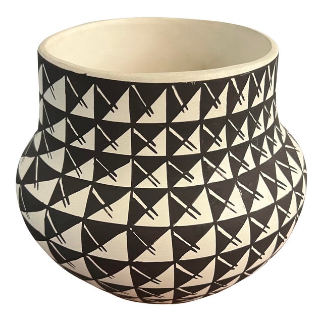 Late 20th Century Late 20th Century Acoma Pueblo Pot For Sale - Image 5 of 12