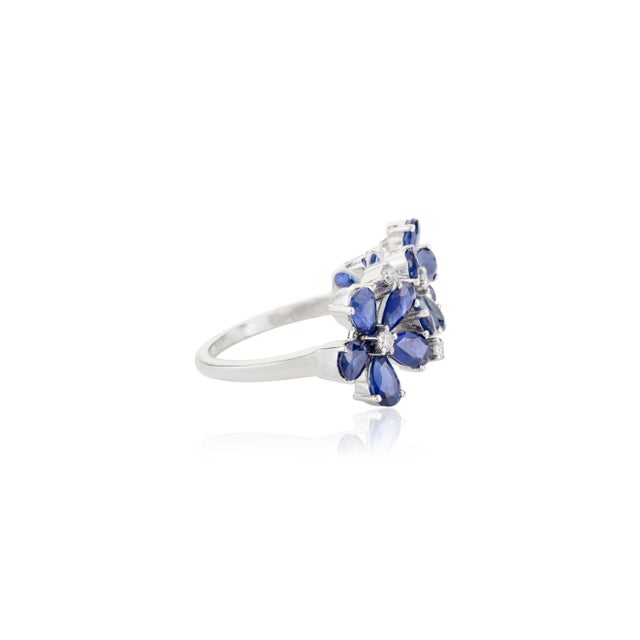 Not Yet Made - Made To Order 18k White Gold Blue Sapphire Diamond Floral Ring for Women Size 5 For Sale - Image 5 of 12