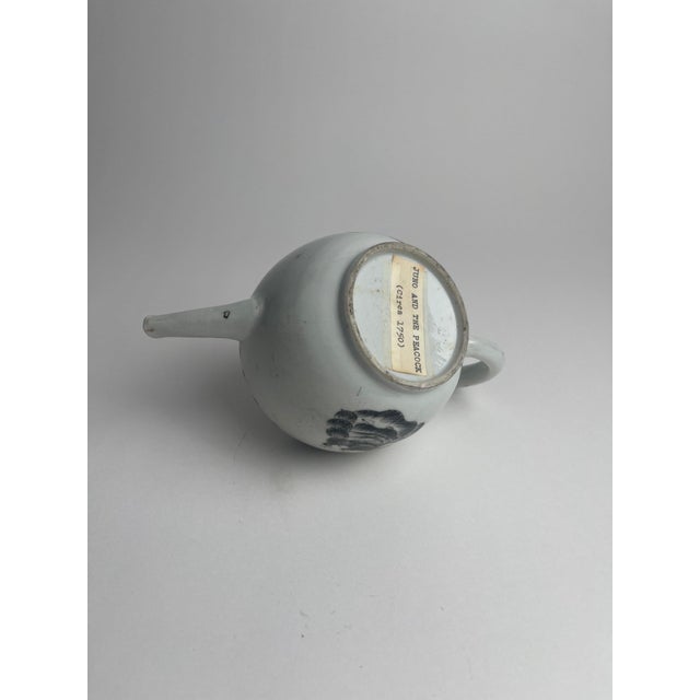 Bottle Green 18th Century Chinese Export Juno Grisaille Tea Pot For Sale - Image 8 of 10