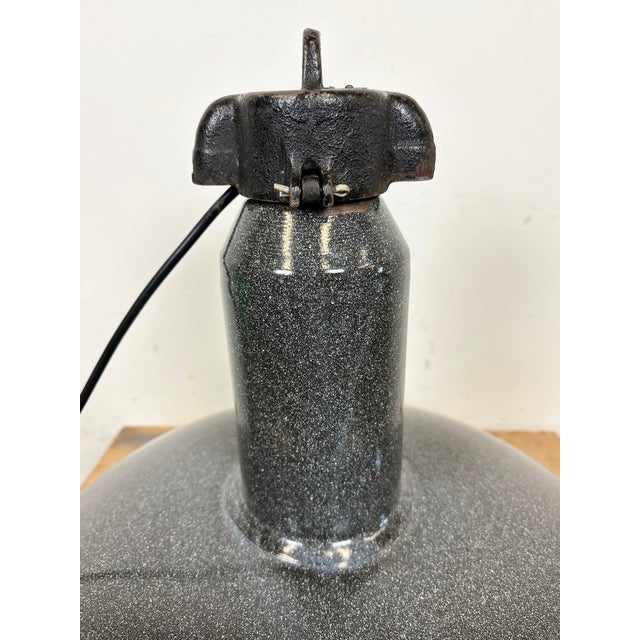 Large Industrial Grey Enamel Factory Lamp with Cast Iron Top from Elektrosvit, 1960s For Sale - Image 11 of 18