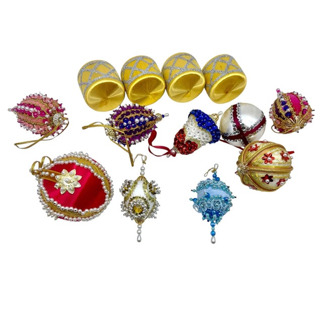 Vintage Bedazzled and Beaded Christmas Ornaments - a Set of 13 Pieces For Sale - Image 11 of 12