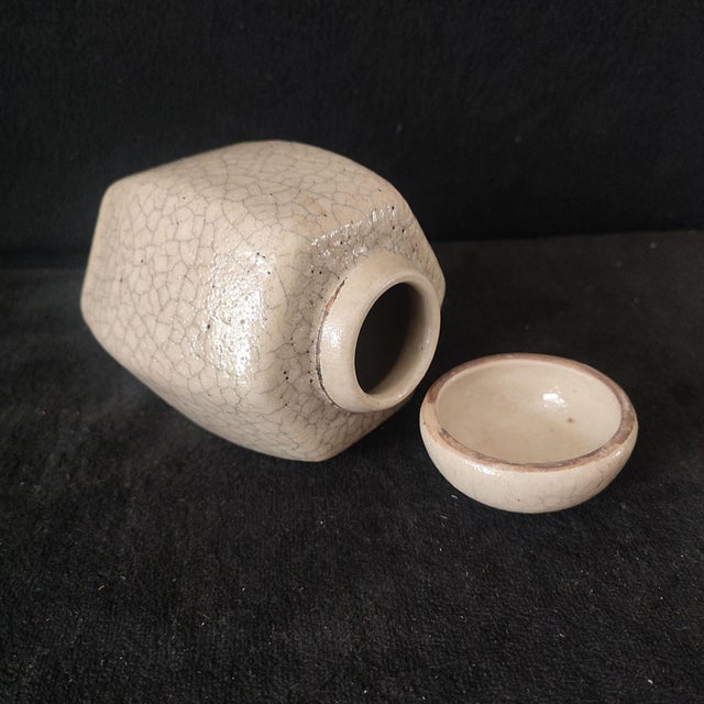 White Chinese Ceramic Pot,Ge Ware Crackle Glaze Celadon Tea Jar For Sale - Image 8 of 10